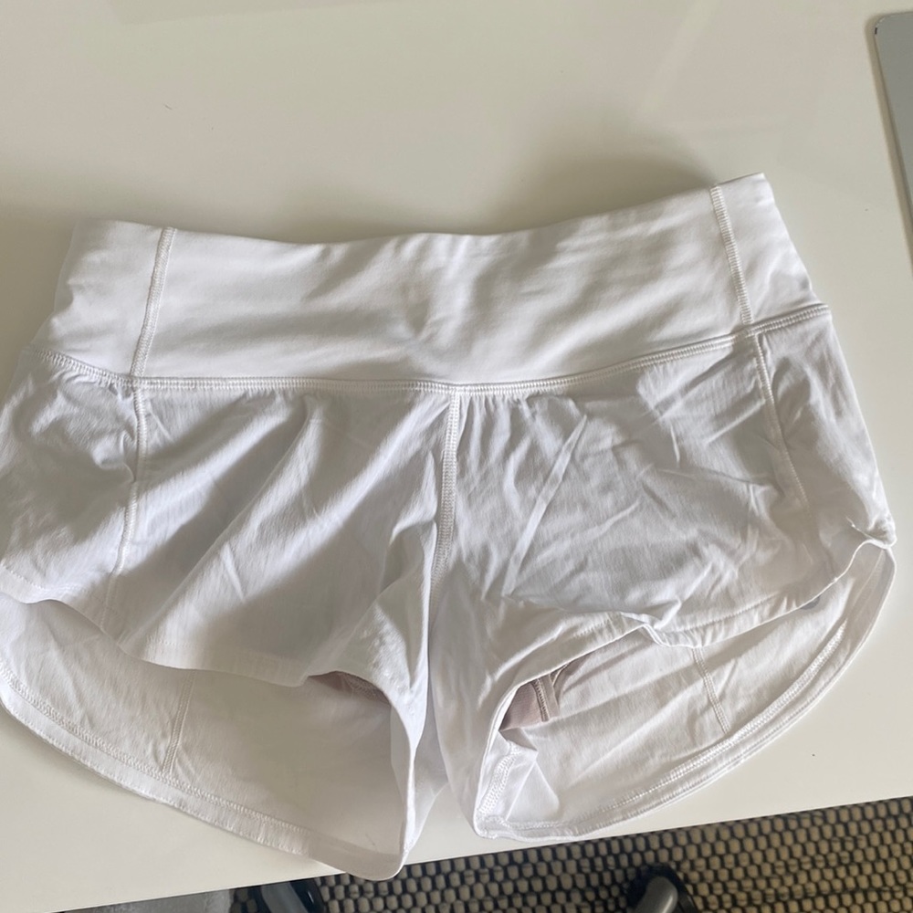 Lululemon White Speed Up Shorts in white size 2 in 2.5 length